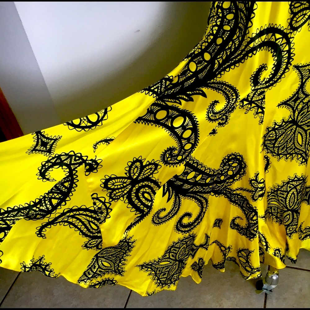 Long Dress - Picture 6 of 6